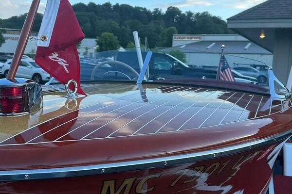 Jakey 18ft Chris Craft Yacht For Sale