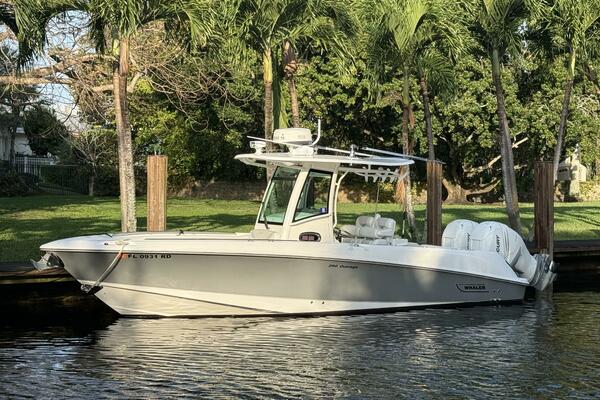 28ft Boston Whaler Yacht For Sale