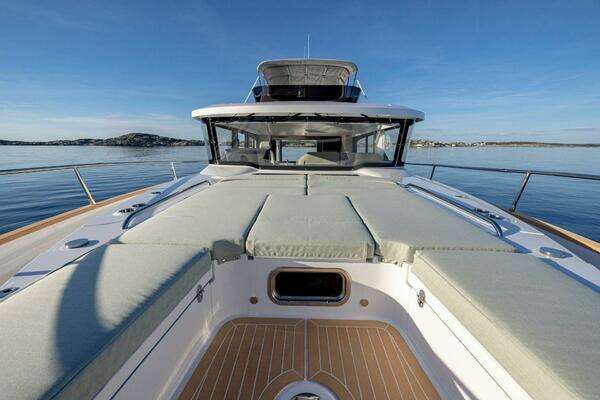 Nimbus 495 Flybridge Yacht For Sale