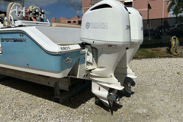 Photo of the 2018 Sportsman 282 OPEN