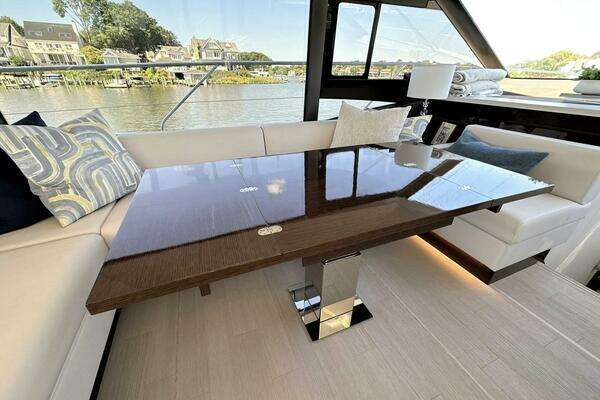 Prestige 59 Fly Yacht For Sale