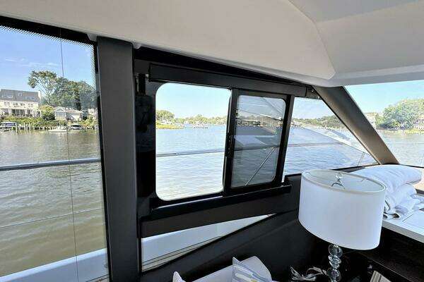 Prestige 59 Fly Yacht For Sale