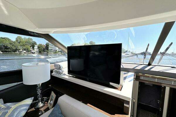 Prestige 59 Fly Yacht For Sale