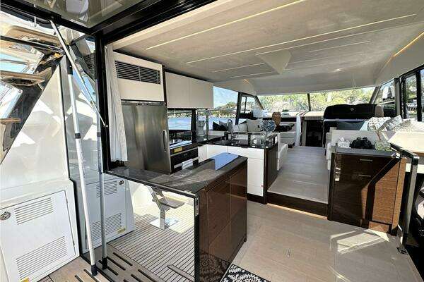 Prestige 59 Fly Yacht For Sale