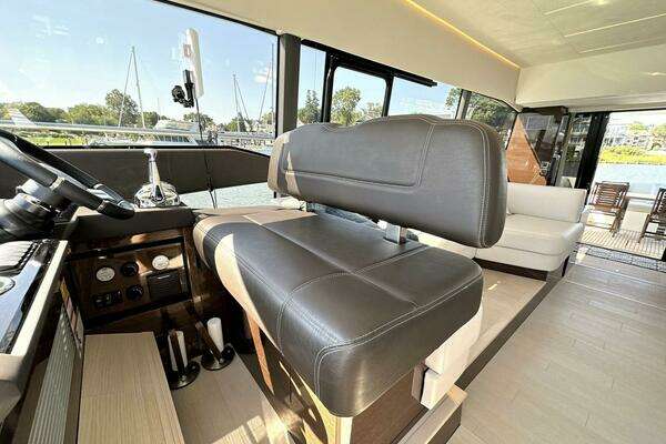 Prestige 59 Fly Yacht For Sale