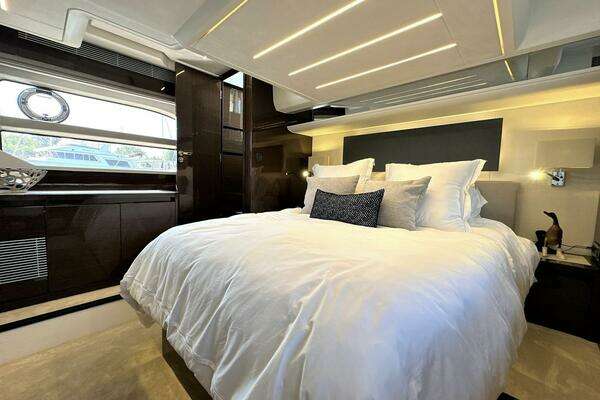 Prestige 59 Fly Yacht For Sale