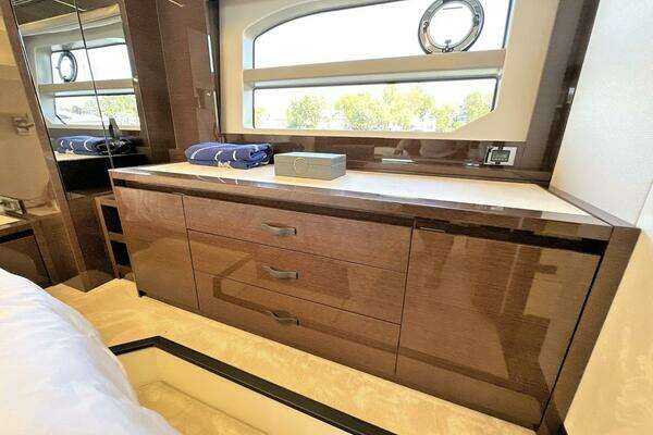 Prestige 59 Fly Yacht For Sale
