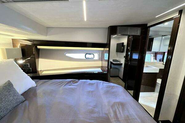 Prestige 59 Fly Yacht For Sale