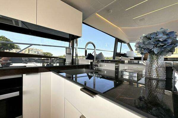 Prestige 59 Fly Yacht For Sale