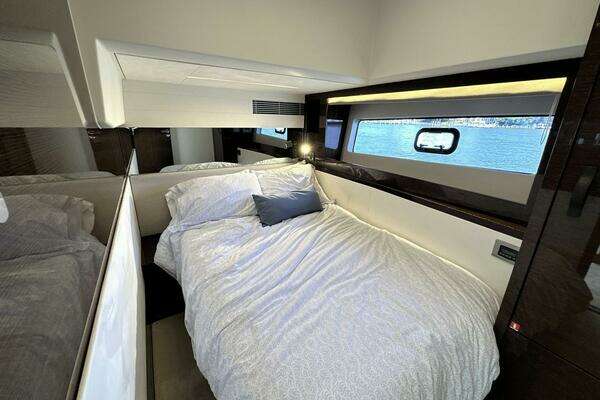Prestige 59 Fly Yacht For Sale