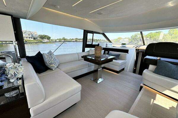 Prestige 59 Fly Yacht For Sale