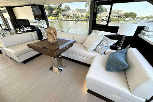 Prestige 59 Fly Yacht For Sale