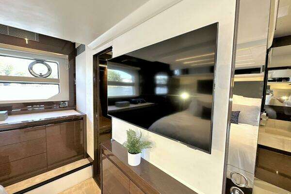 Prestige 59 Fly Yacht For Sale