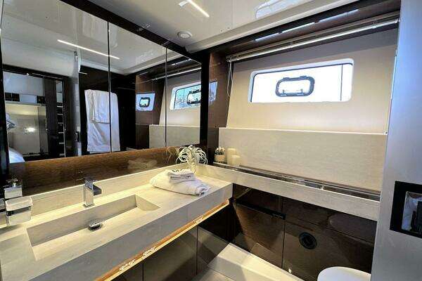 Prestige 59 Fly Yacht For Sale