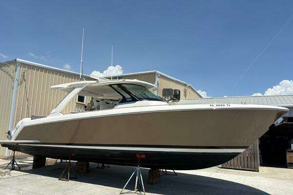 38-ft-Tiara Yachts-2023-38 LS-Galati Yacht Sales Trade-Longboat Key Florida United States yacht for sale