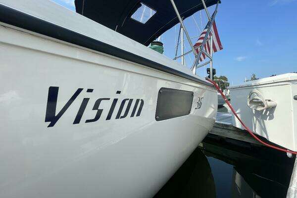 Photo of the 1991 Hunter 36 Vision