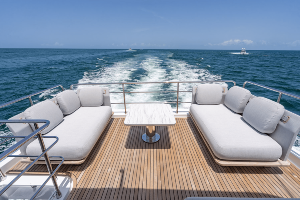 Azimut 60 FLY Yacht For Sale