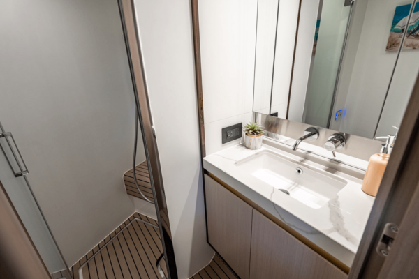 Azimut 60 FLY Yacht For Sale