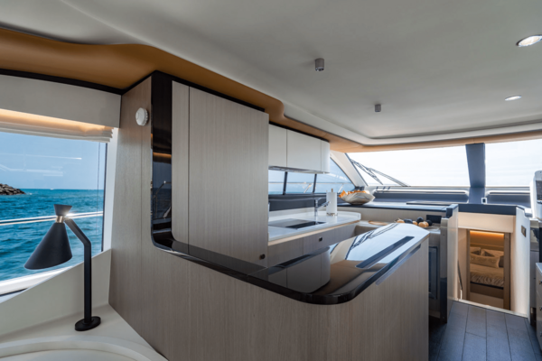 Azimut 60 FLY Yacht For Sale