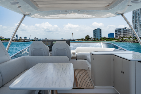 Azimut 60 FLY Yacht For Sale