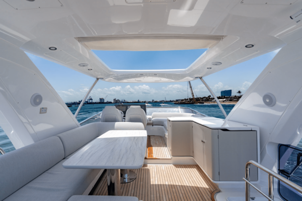 Azimut 60 FLY Yacht For Sale
