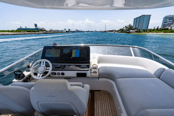 Azimut 60 FLY Yacht For Sale