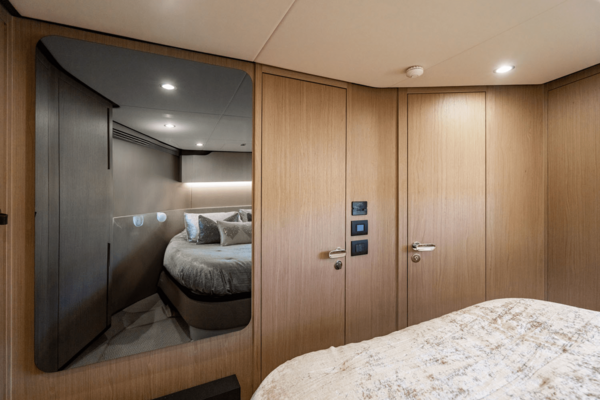 Azimut 60 FLY Yacht For Sale