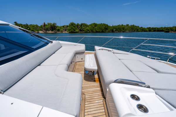 Azimut 60 FLY Yacht For Sale