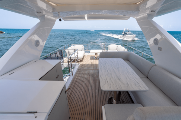 Azimut 60 FLY Yacht For Sale