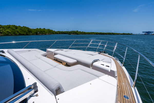 Azimut 60 FLY Yacht For Sale
