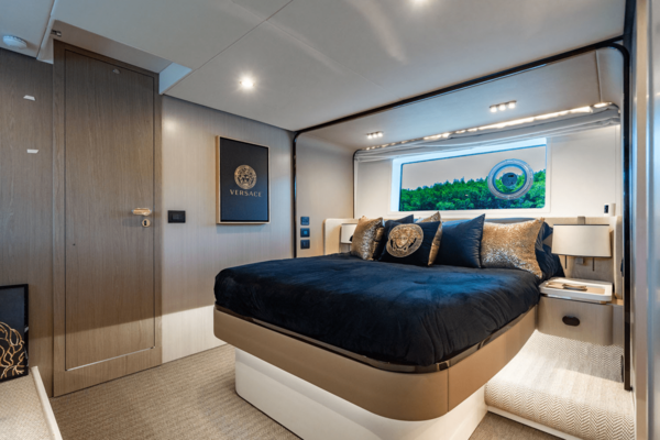 Azimut 60 FLY Yacht For Sale