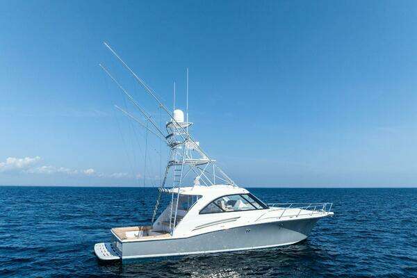 2016 Hatteras 45