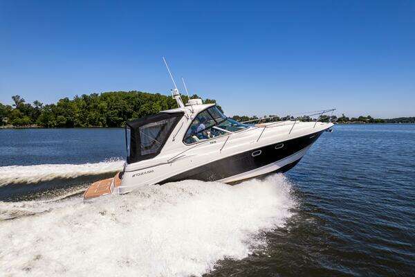 Photo of the 2008 Four Winns V378 "Four Fans"