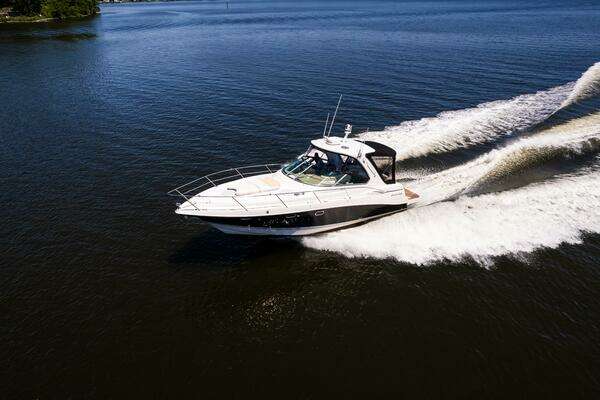 Photo of the 2008 Four Winns V378 "Four Fans"