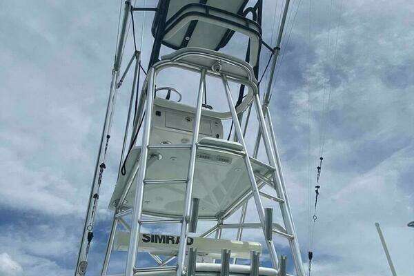 Contender 39 ST Yacht For Sale