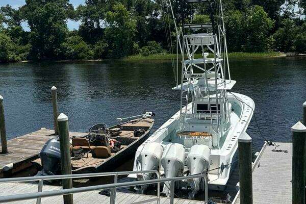 Contender 39 ST Yacht For Sale