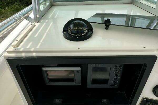 Photo of the 2000 Regulator 26 "Keltic"