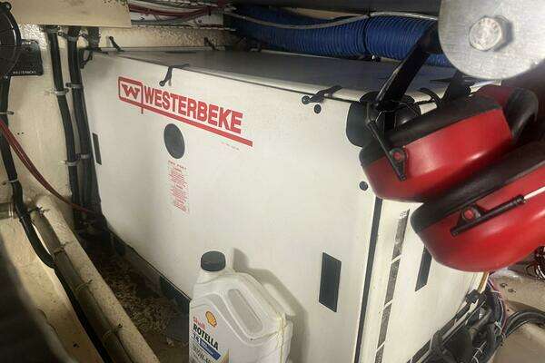 2001 Great Harbour 47