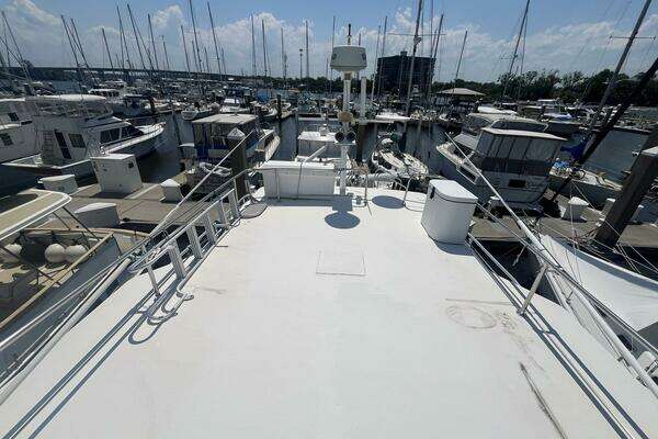 2001 Great Harbour 47