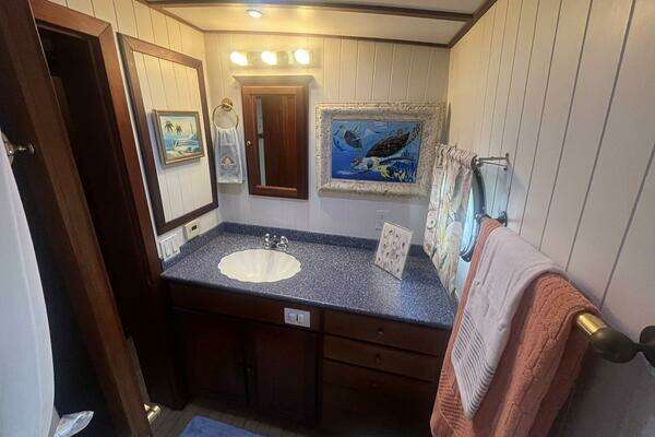 2001 Great Harbour 47