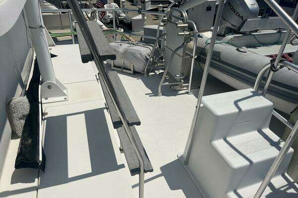 2001 Great Harbour 47