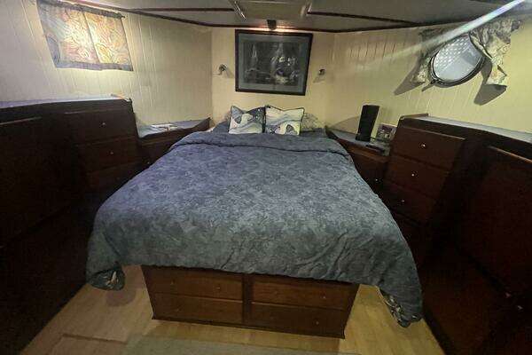 2001 Great Harbour 47