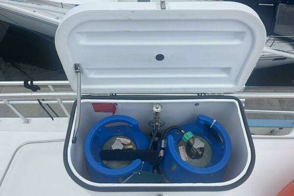 2001 Great Harbour 47