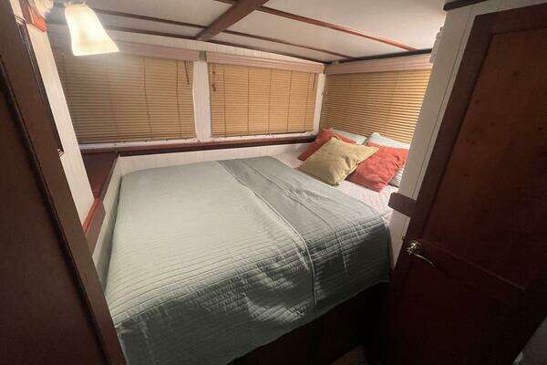 2001 Great Harbour 47