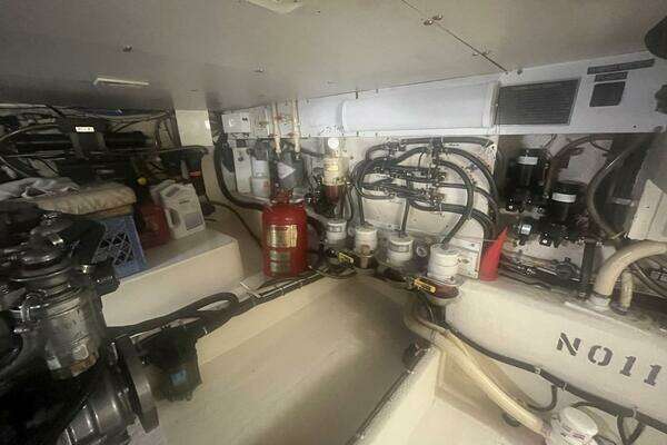 2001 Great Harbour 47