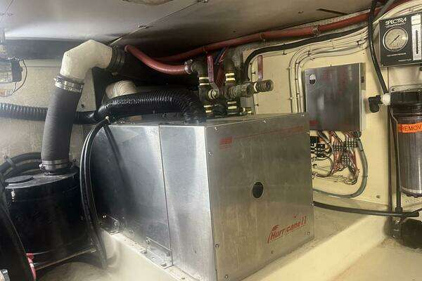 2001 Great Harbour 47