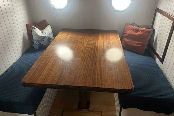 2001 Great Harbour 47