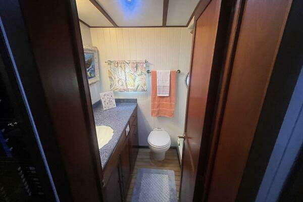 2001 Great Harbour 47