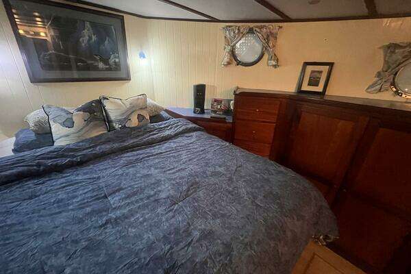 2001 Great Harbour 47