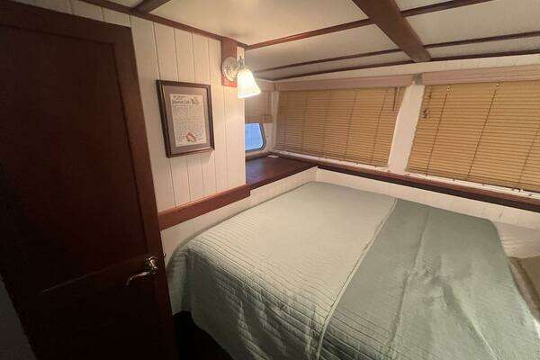 2001 Great Harbour 47